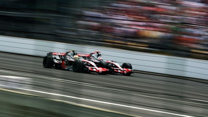 Σαν Σήμερα: Η πρώτη τιτανομαχία των Χάμιλτον και Αλόνσο (vid)