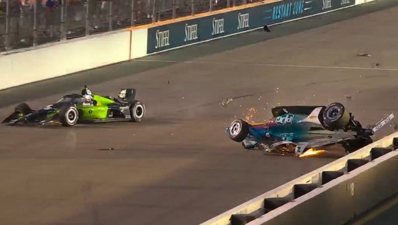 IndyCar -Μονοθέσιο απογειώθηκε έπειτα από τρομακτική σύγκρουση (vid)