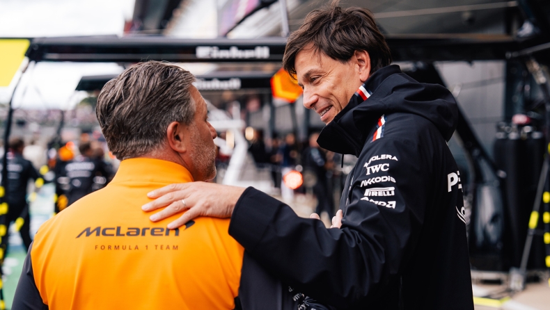 F1 - Η Mercedes συμβουλεύει τη McLaren στη διαχείριση των Πιάστρι και Νόρις