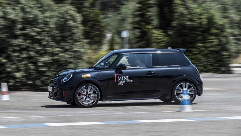 MINI Experience 2025: Πρώτη επαφή με τα συμβατικά και ηλεκτρικά John Cooper Works