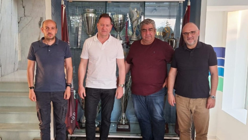 ΑΕΛ: Ο Νταβέλης συναντήθηκε με την διοίκηση της Ερασιτεχνικής