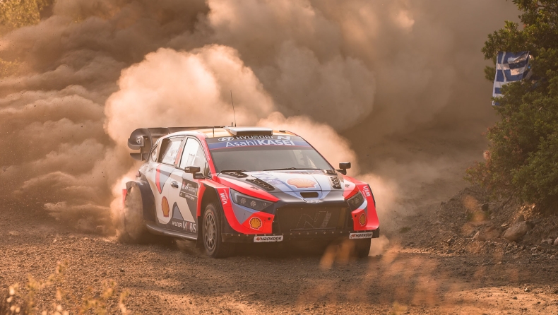 WRC, ΕΚΟ Ράλλυ Ακρόπολις: Επική μάχη κορυφής με πλεονέκτημα Τάνακ