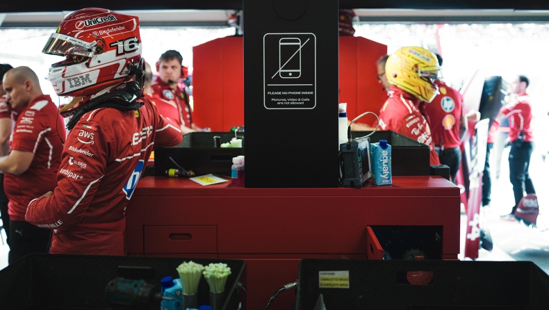 F1 - Οι οδηγοί της Ferrari περιμένουν με αγωνία τις αναβαθμίσεις 