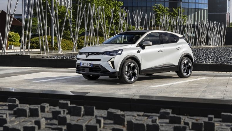 Renault Captur E-Tech 160: Το full hybrid compact SUV αναβαθμίζεται και γίνεται πιο προσιτό