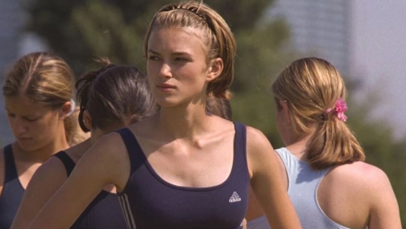 Bend It Like Beckham: Όσο το γυναικείο ποδόσφαιρο παίρνει άλλη διάσταση, η ταινία που το «φώτισε» εξαρχής επιστρέφει με σίκουελ