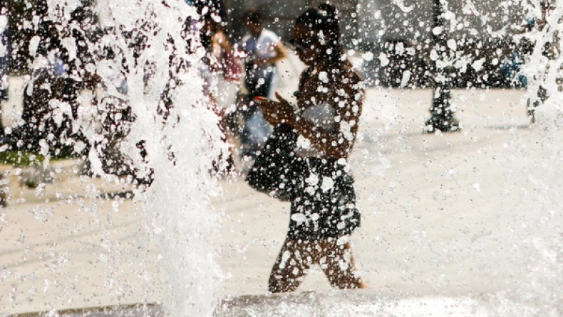 Καύσωνας στην Ευρώπη: Κλειστός ο Πύργος του Άιφελ και μέτρα στην Ιταλία