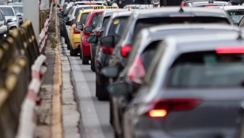 Η ελληνική αγορά αυτοκινήτου αντιστέκεται στην ευρωπαϊκή πτώση