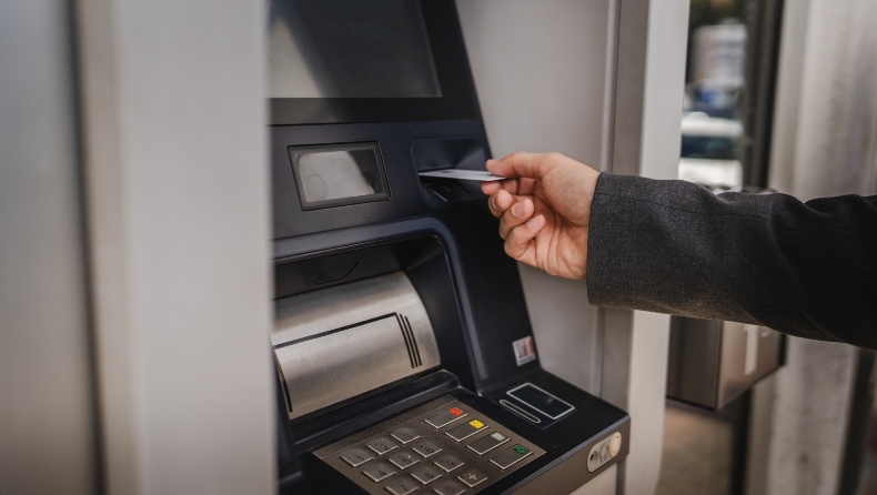 Δωρεάν συναλλαγές σε περισσότερα από 2.400 ΑΤΜ σε όλη την Ελλάδα για τους πελάτες Attica Bank & πρώην Παγκρήτιας Τράπεζας