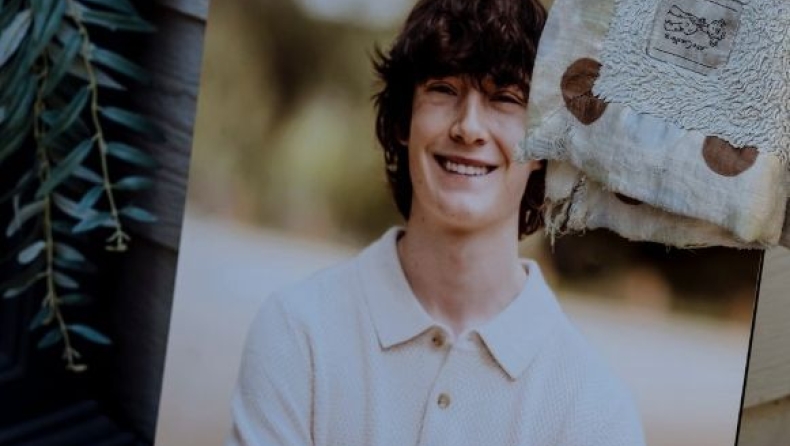 Μήνυσαν το ChatGPT για την αυτοκτονία του γιου τους: Η πρώτη αγωγή