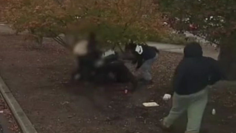 Πατέρας προσπάθησε να στραγγαλίσει την κόρη του: «Πίστευα πως θα πεθάνω», είπε η 18χρονη