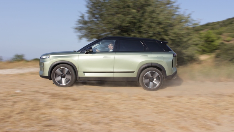 Test drive: Οδηγήσαμε το νέο πρόσωπο της κινεζικής πολυτέλειας Jaecoo 7 AWD
