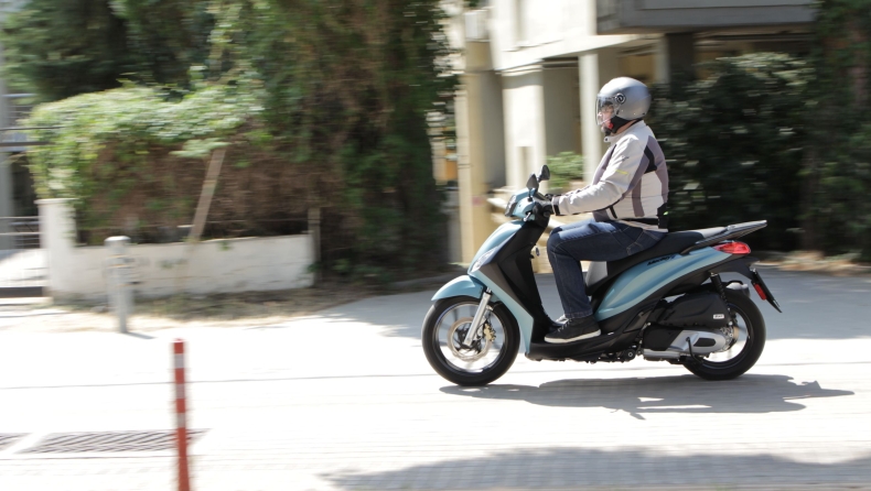Test ride Piaggio Medley 200 S: Η κομψότητα συναντά την πρακτικότητα 
