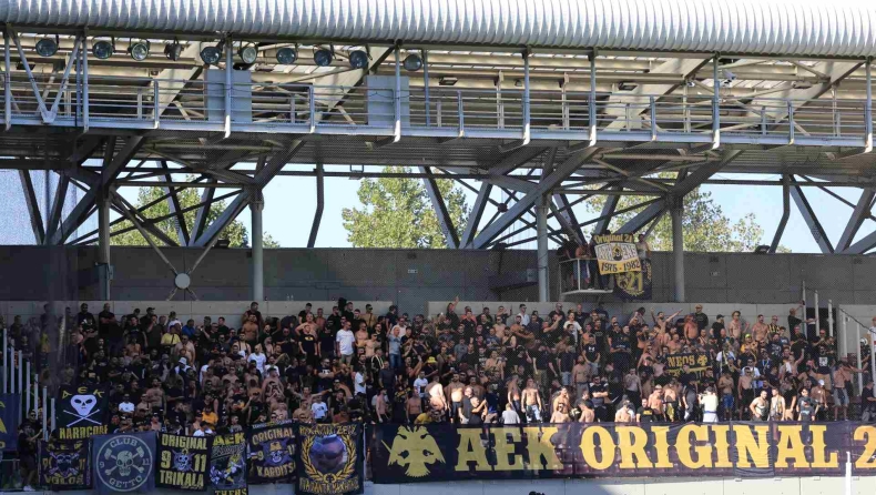 ΑΕΛ Novibet – ΑΕΚ: Φοβερή εξέδρα με οπαδούς και των δύο ομάδων χωρίς να συμβεί το παραμικρό
