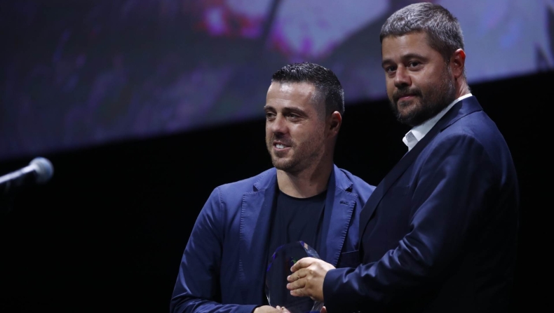 Βιεϊρίνια: «Έκλαιγα το 2004, τιμή που έπαιξα στην Ελλάδα»