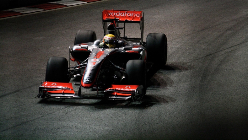 Σαν Σήμερα: Η επέλαση του Χάμιλτον στη Σιγκαπούρη (vid)