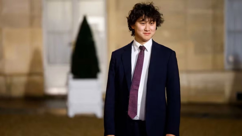 Έγινε δισεκατομμυριούχος στα 24 του και εξηγεί πώς μπορεί ο καθένας να ακολουθήσει τα βήματά του