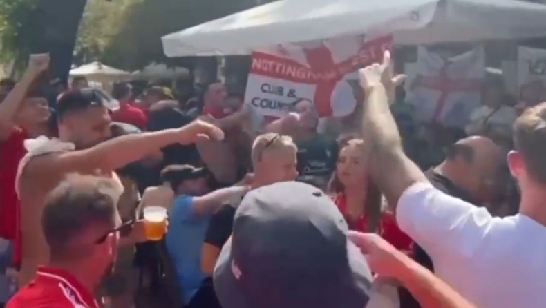 Νότιγχαμ Φόρεστ: «Κοκκίνισε» η Σεβίλλη, περισσότεροι από 3.500 φίλαθλοι στο πλευρό των Reds (vid)