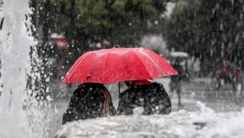 Προ των πυλών η κακοκαιρία: Χάρτες δείχνουν τις περιοχές που θα εκδηλωθούν ισχυρές καταιγίδες