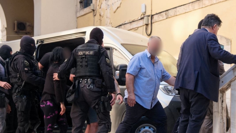 Η καμόρα της Κρήτης: Συμβόλαια θανάτου, βόμβες, διακίνηση όπλων, εκβιασμοί, ναρκωτικά, υφαρπαγές