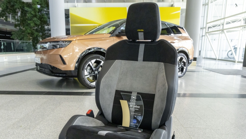 Opel: Βραβεύτηκε για τα εργονομικά της καθίσματα
