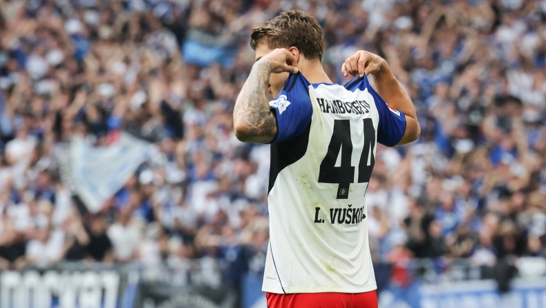 Αμβούργο: Παίκτης έσπασε δύο δάχτυλα μετά από μπουνιά στο δοκάρι! 