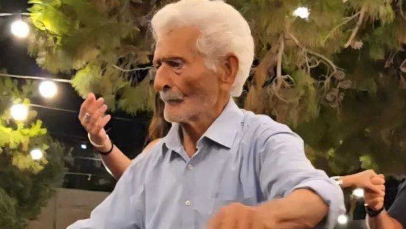 Γιώργος Κωβαίος: Πέθανε ο 92χρονος viral παππούς που συγκίνησε όταν χόρευε με την εγγονή του
