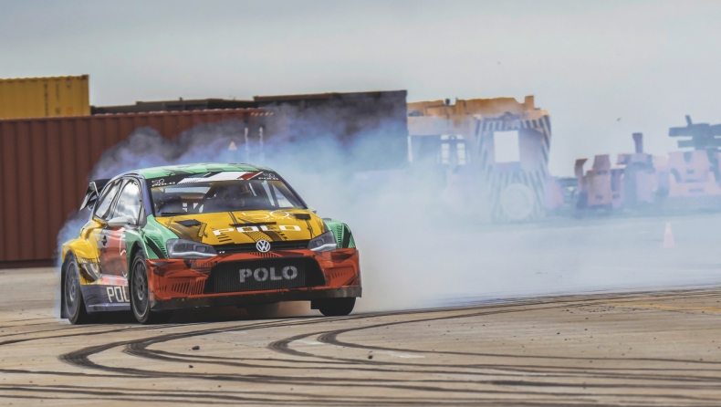 Το Volkswagen Polo ατενίζει το μέλλον του με drift (vid)