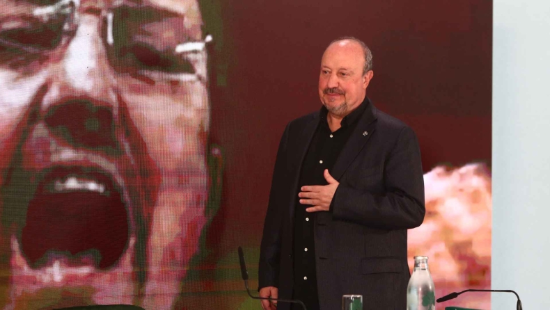 Μπενίτεθ για τις βασικές αρχές του: «Να φτιάξουμε ομάδα που να είμαστε περήφανοι»