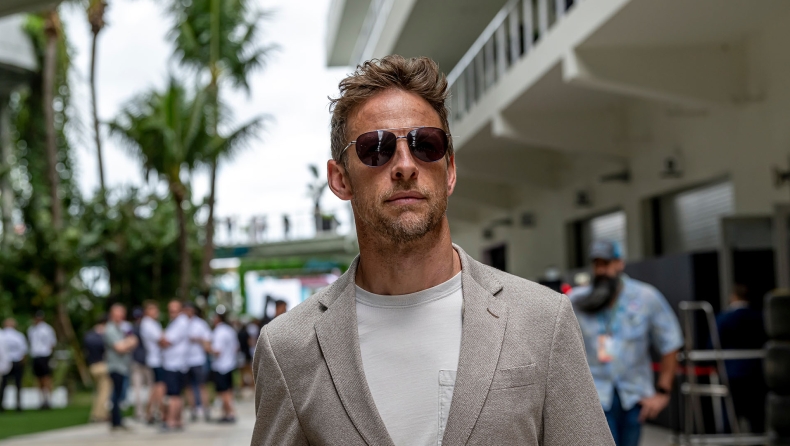 F1: Ο Τζένσον Μπάτον δίνει την πρόβλεψή του για τον πρωταθλητή του 2025