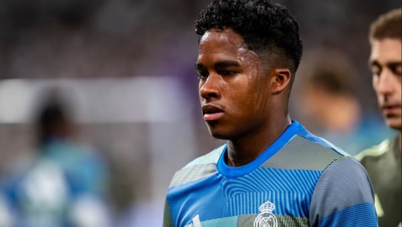 Έντρικ: Κλότσησε μπουκάλι επειδή δεν έπαιξε και προκάλεσε τον εκνευρισμό του Αλόνσο