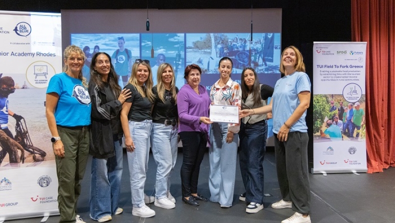 Η All For Blue στη Ρόδο: μια εβδομάδα εκπαίδευσης και δράσης για τις καθαρές θάλασσες