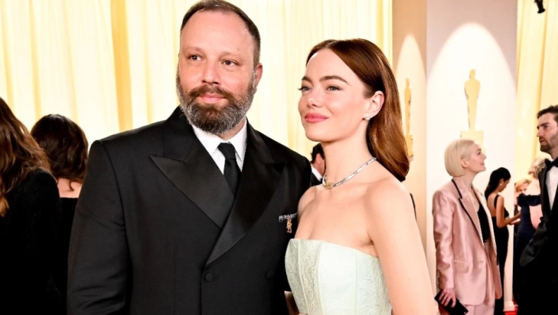 Γιώργος Λάνθιμος: Η ταινία Bugonia προβλήθηκε στις Νύχτες Πρεμιέρας και η Έμα Στόουν έστειλε μήνυμα στα ελληνικά