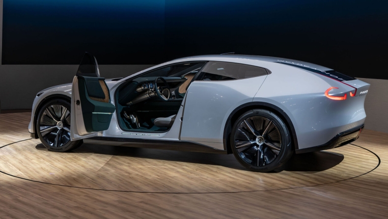 Mazda Vision X-Coupe: Εντυπωσιακή εμφάνιση και 510 ίπποι για το νέο πρωτότυπο