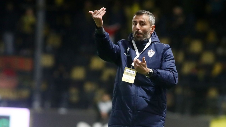 Μαλεζάς: «Μπορούσαμε να διώξουμε την μπάλα τρεις και τέσσερις φορές…»