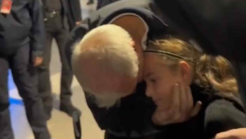 Συγκινήθηκε ο Ομπράντοβιτς: Το κοριτσάκι που τον υποδέχθηκε
