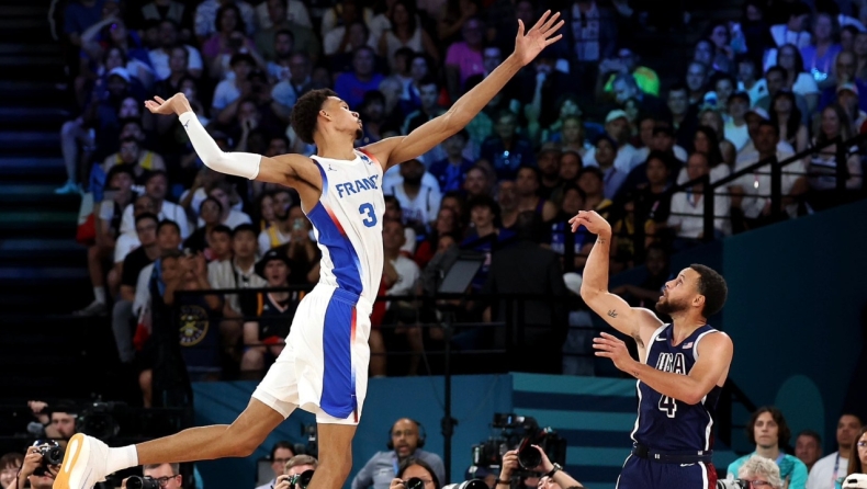 Κάρι: Ο Στεφ το έκανε ξανά κόντρα στο θηρίο Γουεμπανιάμα όπως στους Ολυμπιακούς Αγώνες