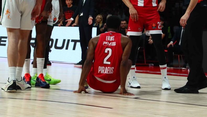 Χαμός στα social media του Κίναν Έβανς: «Όσο και αν χρειαστεί θα σε περιμένουμε, είσαι μαχητής»