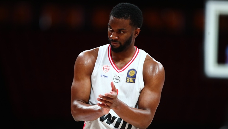 Κίναν Έβανς: «Σε όλη αυτήν τη διαδικασία προσπαθούσα να θυμίζω στον εαυτό μου ποιος είμαι»