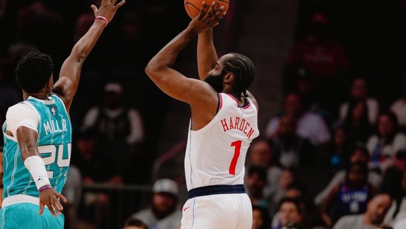 Χόρνετς - Κλίπερς 116-131: «Καυτός» Χάρντεν με «55άρα» στη Σάρλοτ! 