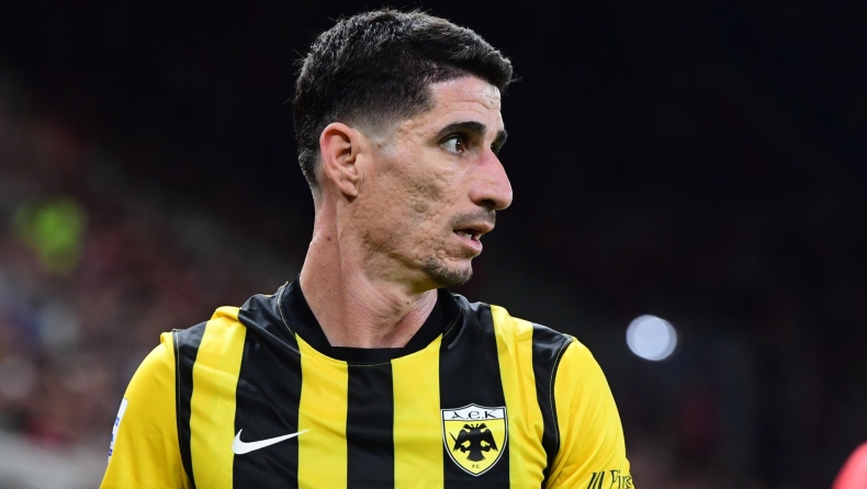 Ο Μάνταλος αποθέωσε τον Πινέδα κι έριξε «καρφιά» για την διαιτησία