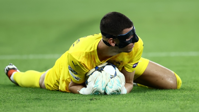 Νεόφυτος Μιχαήλ: Από τα Γιάννενα και την Τρίπολη στα... αστέρια και ανάμεσα σε Κουρτουά και Ρούλι