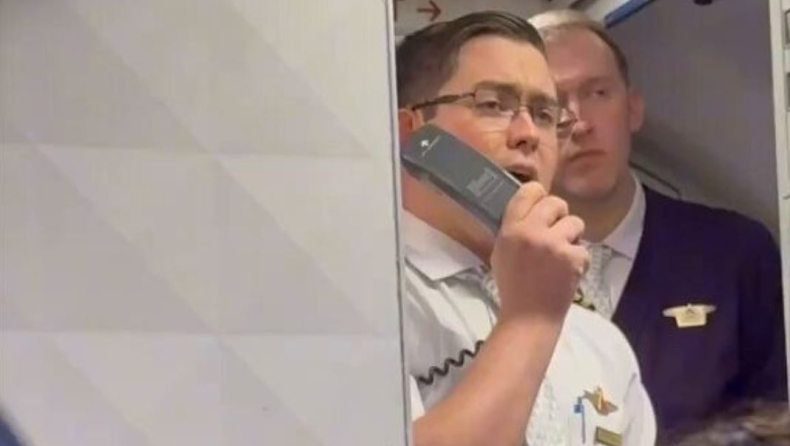 Πιλότος αρπάζει το τηλέφωνο της καμπίνας & εκφωνεί συγκλονιστική ομιλία: «Δεν φεύγουμε, εκτός αν…»