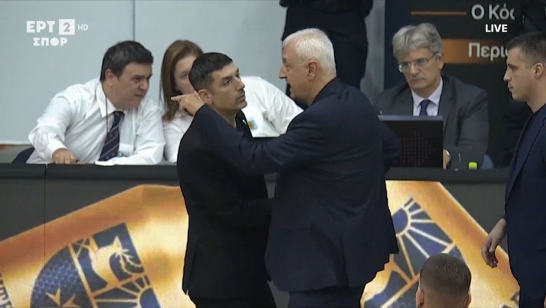 Περιστέρι - ΑΕΚ: Εκνευρισμένος ο Σάκοτα μετά το τάιμ άουτ του Ξανθόπουλου