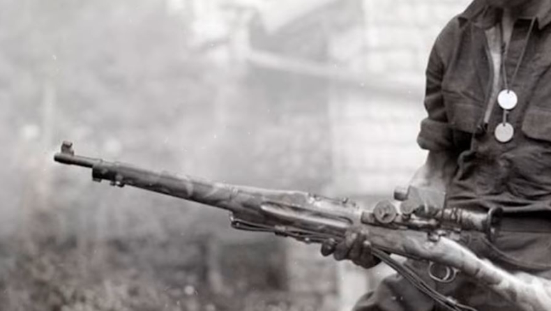 Σκότωσε πάνω από 100 Γερμανούς στον Α΄ Παγκόσμιο Πόλεμο: Τα κατορθώματα του πιο φονικού ελεύθερου σκοπευτή (vids)