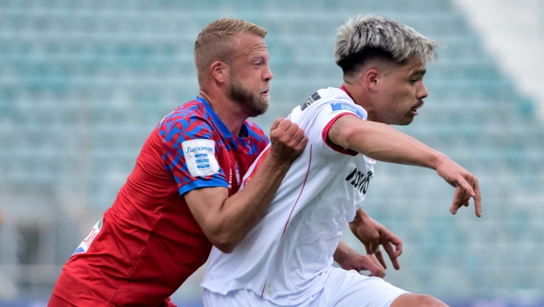 Προπονητής Ντέγκερφορς: «Πρέπει να υποστηρίξουν όλοι τον Σούντγκρεν»