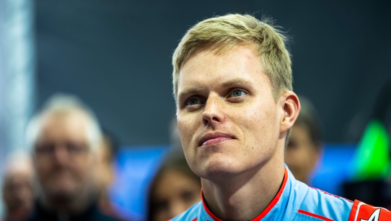 WRC: Ο Τάνακ «πατάει φρένο» μετά τη Σ. Αραβία