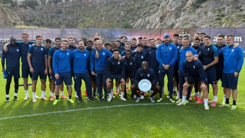 Τεττέη: Παρέλαβε το βραβείο Player Activism της FIFPRO