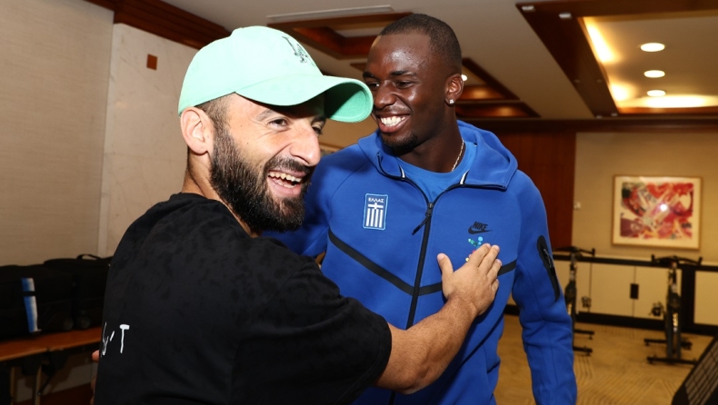 Εθνική Ελλάδος: Πρώτη συγκέντρωση με χαμόγελα, Μουζακίτη-Κωστούλα και Τεττέη