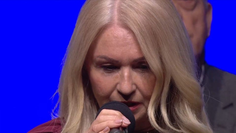 ΟΦΗ: «Λύγισε» και συγκίνησε η σύζυγος του Γκέραρντ, ενός λεπτού σιγή στη μνήμη του Ολλανδού και του Θεόδωρου Βαρδινογιάννη 