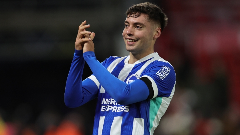 Τζίμας: Οι συμπαίκτες του τον έσπρωξαν για «όλε» στην κερκίδα! (vid)